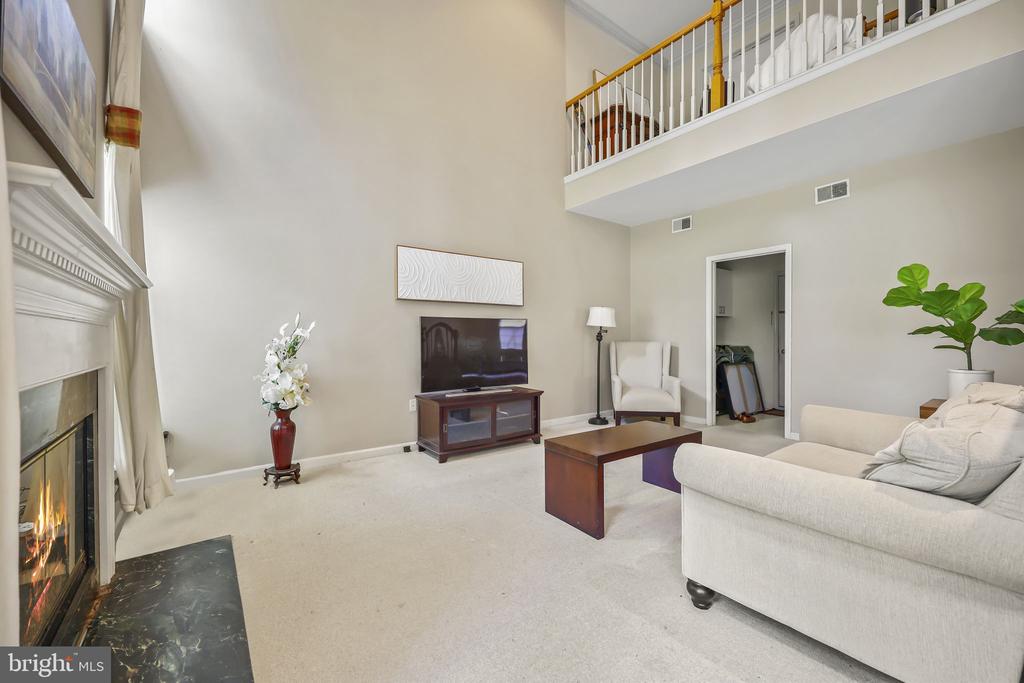 32 QUARRY COURT