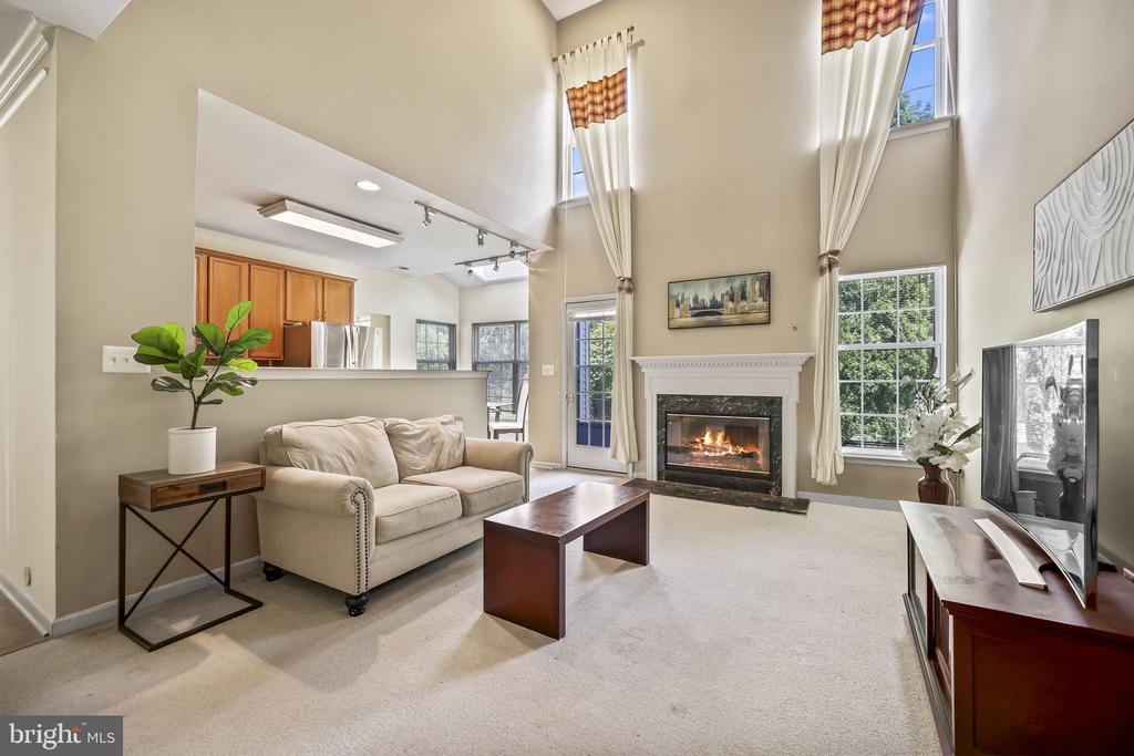 32 QUARRY COURT
