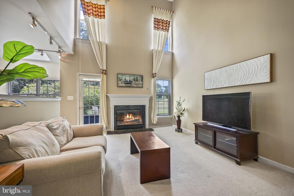 32 QUARRY COURT