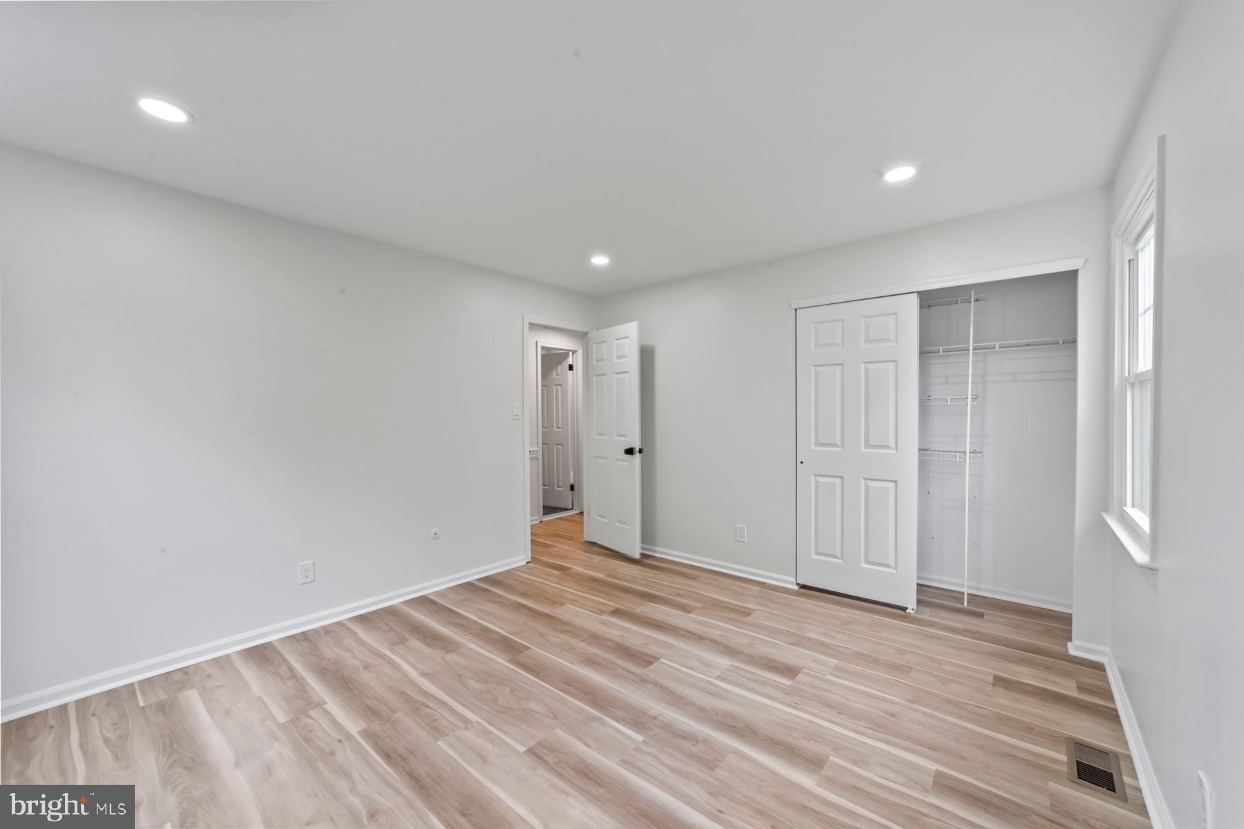8 KNOX COURT