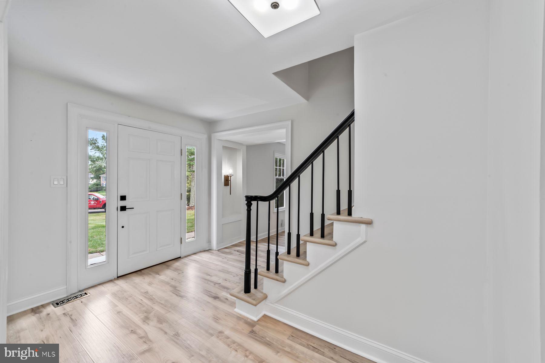 8 KNOX COURT