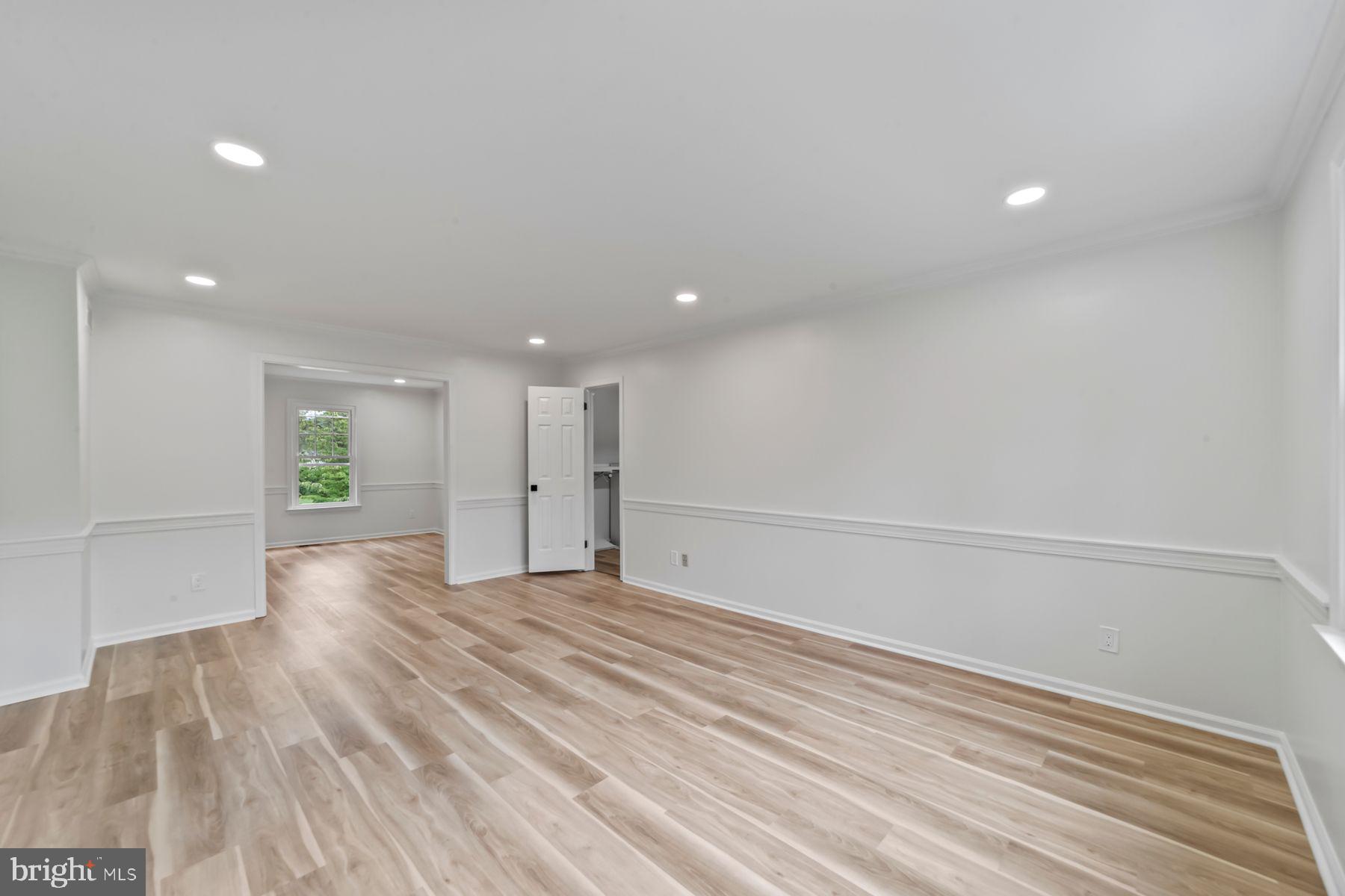 8 KNOX COURT