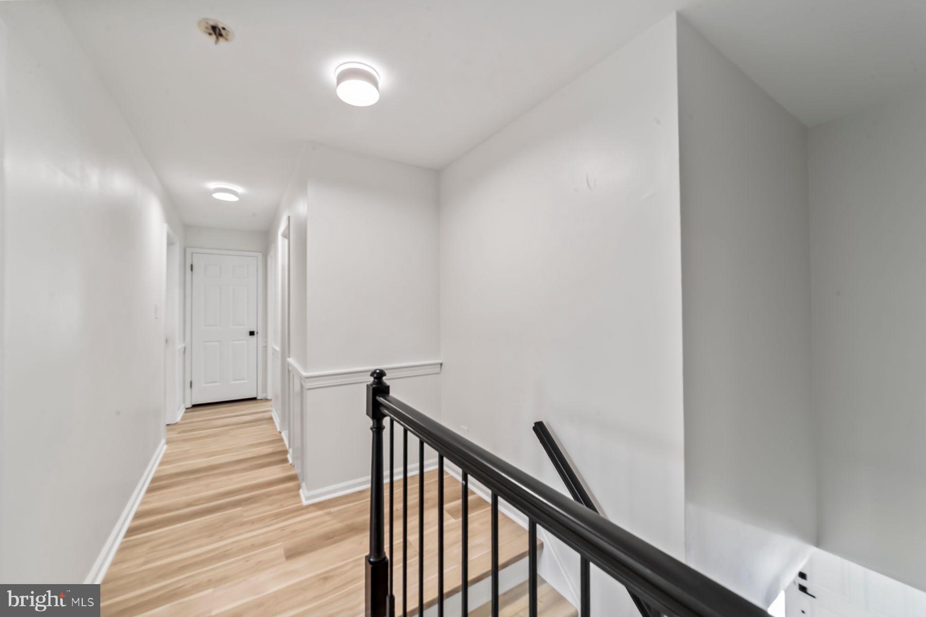 8 KNOX COURT