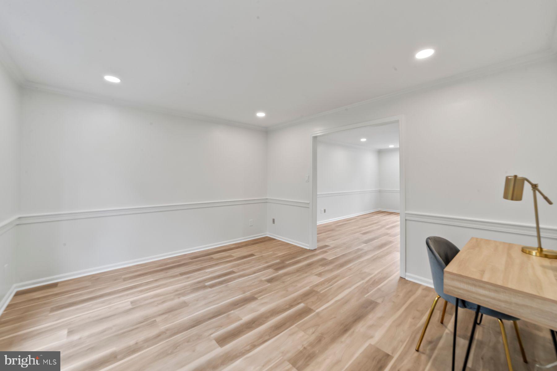 8 KNOX COURT