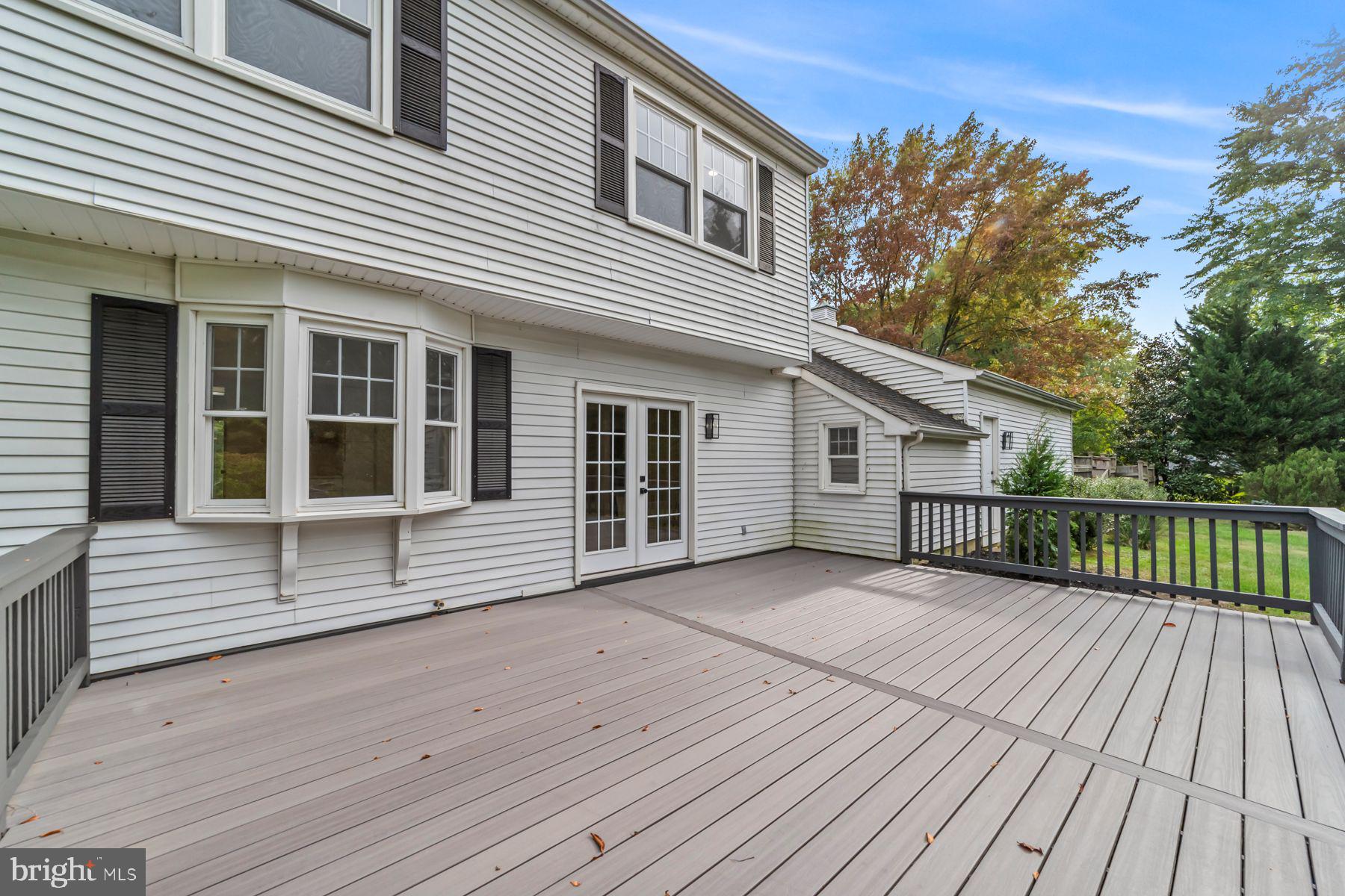 8 KNOX COURT