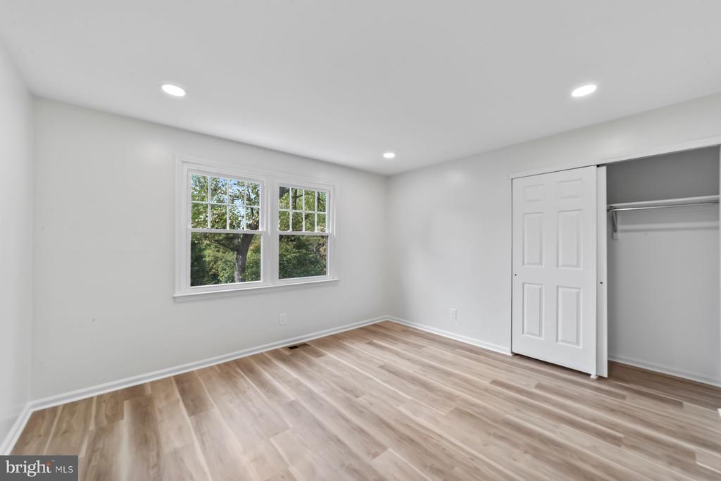 8 KNOX COURT