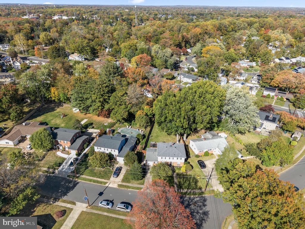 102 FIELDBORO DRIVE