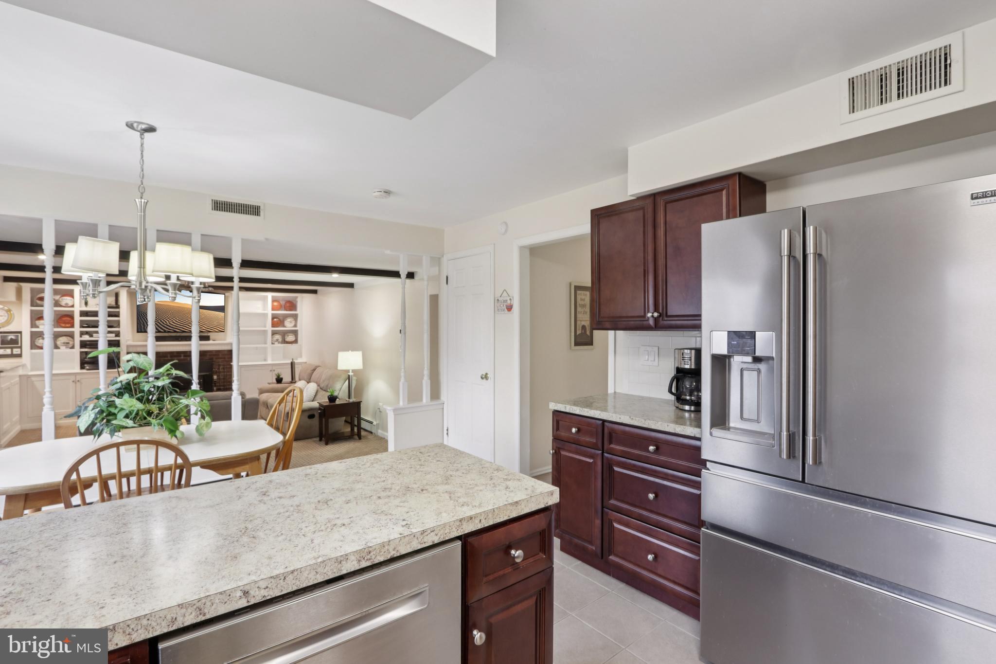 980 BEAR TAVERN ROAD