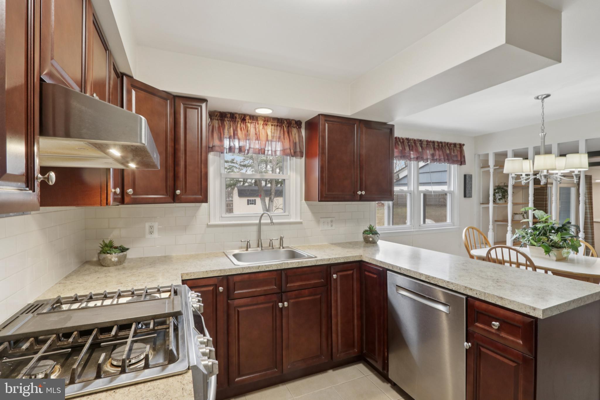 980 BEAR TAVERN ROAD