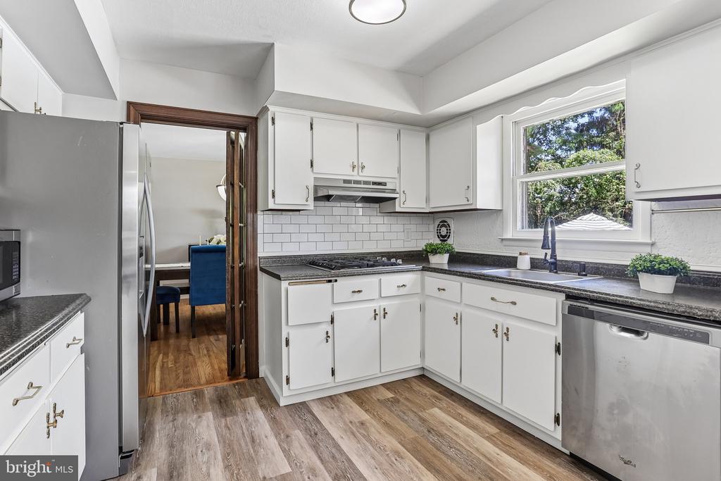 2886 PRINCETON PIKE