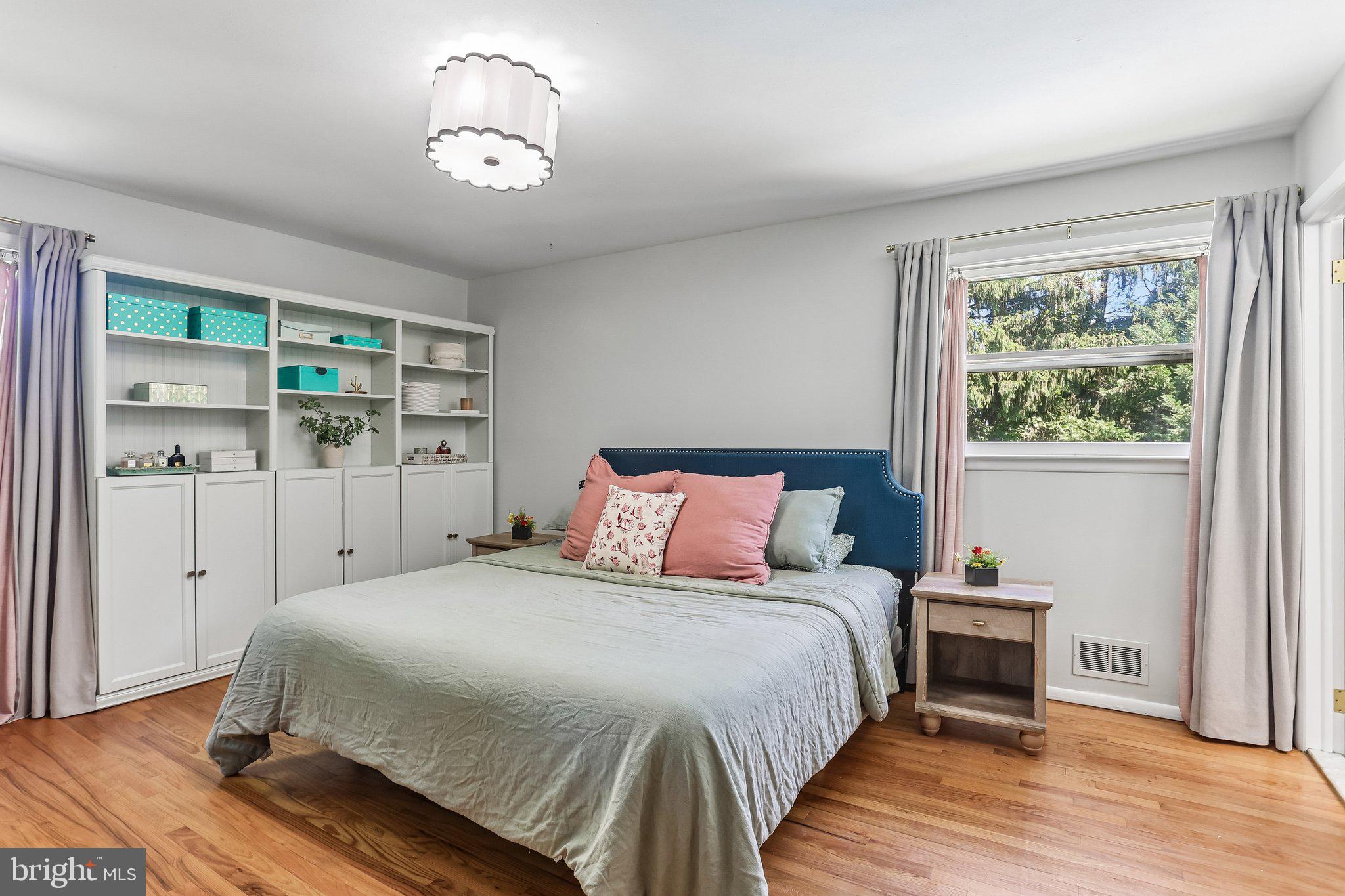 2886 PRINCETON PIKE