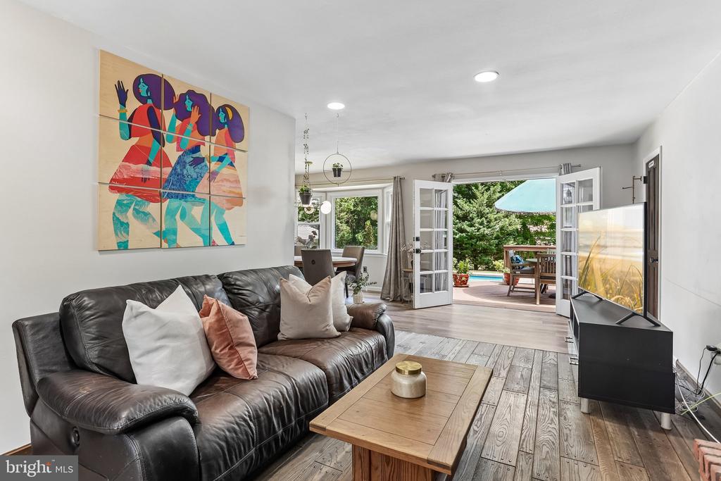 2886 PRINCETON PIKE