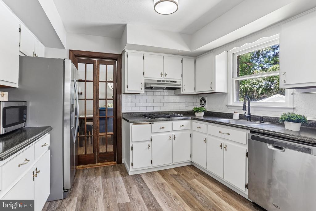 2886 PRINCETON PIKE