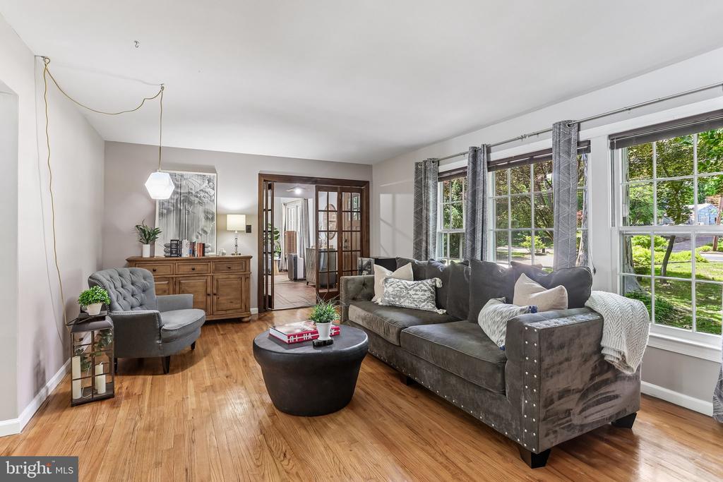 2886 PRINCETON PIKE