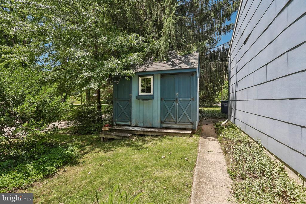 2886 PRINCETON PIKE