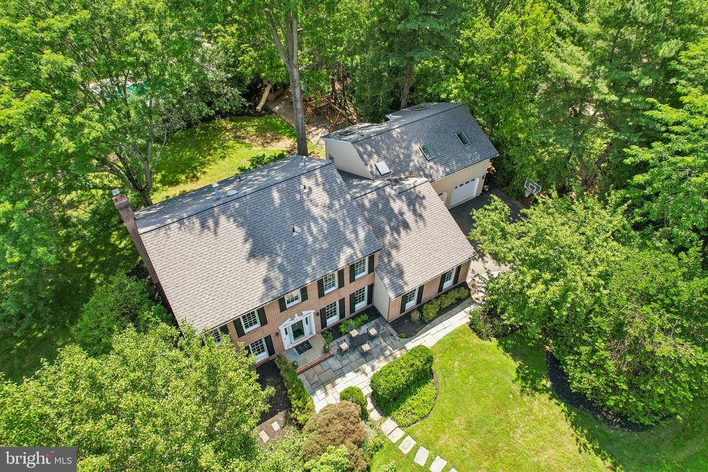 25 ANDREW DR
