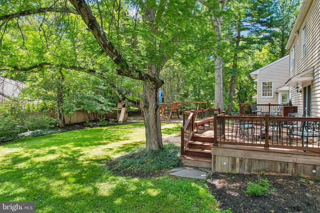 25 ANDREW DR