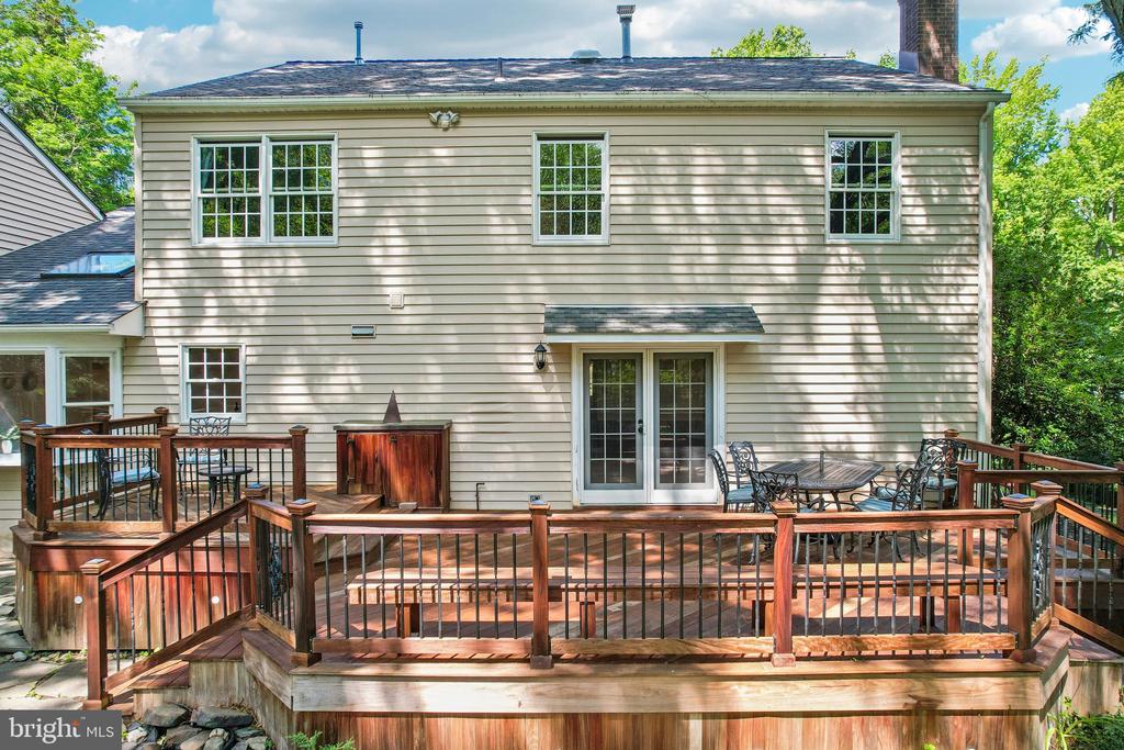 25 ANDREW DR