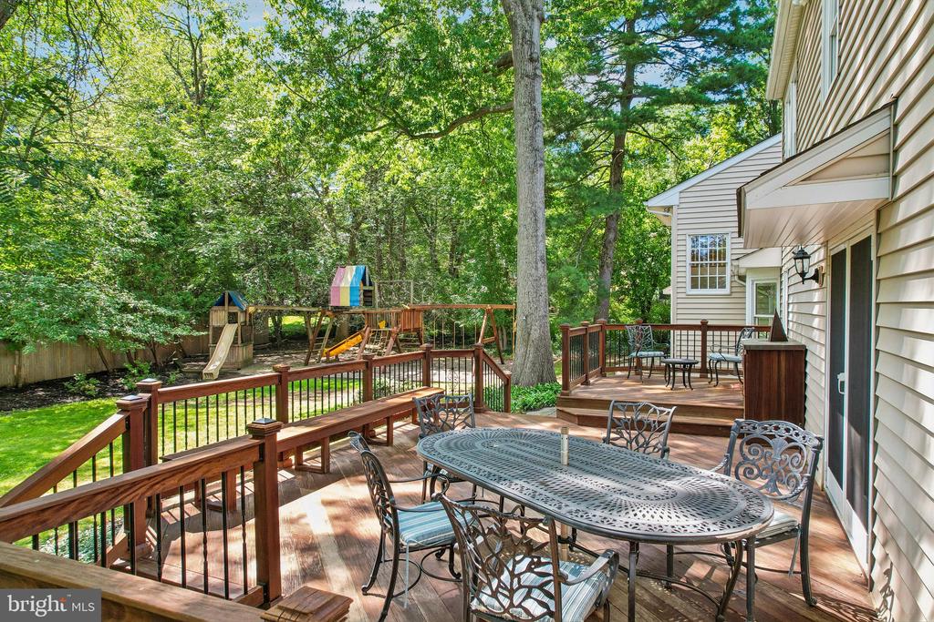 25 ANDREW DR