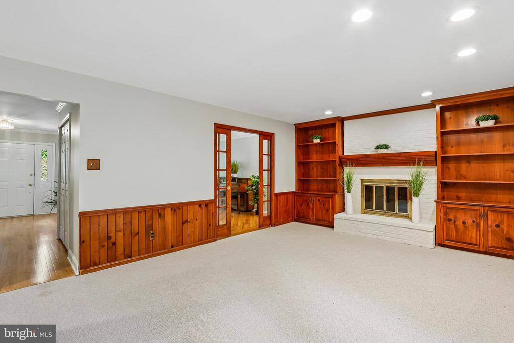25 ANDREW DR