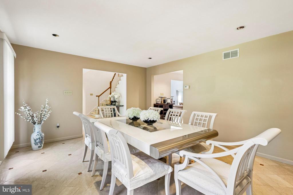 1 DORCHESTER COURT