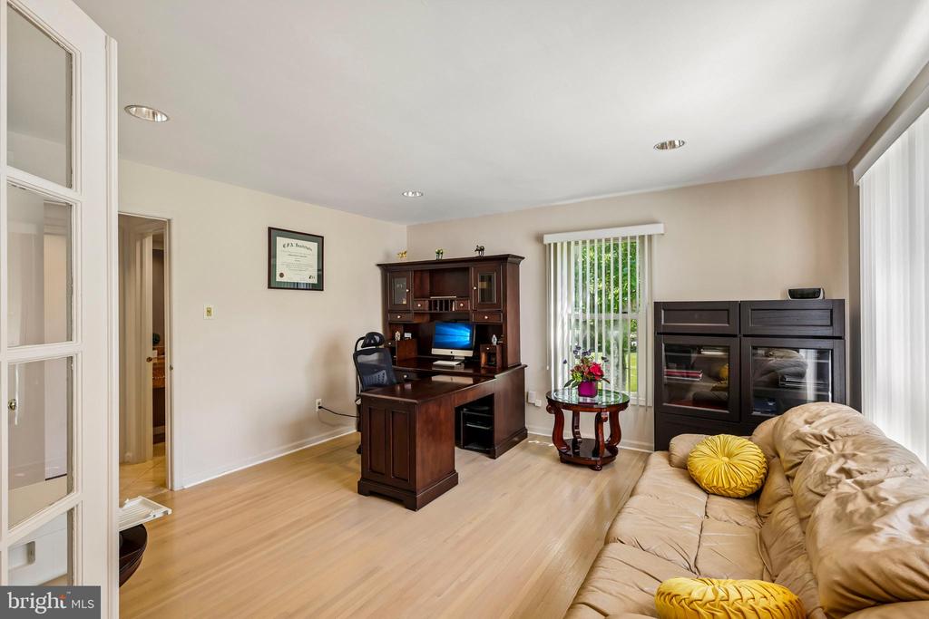 1 DORCHESTER COURT