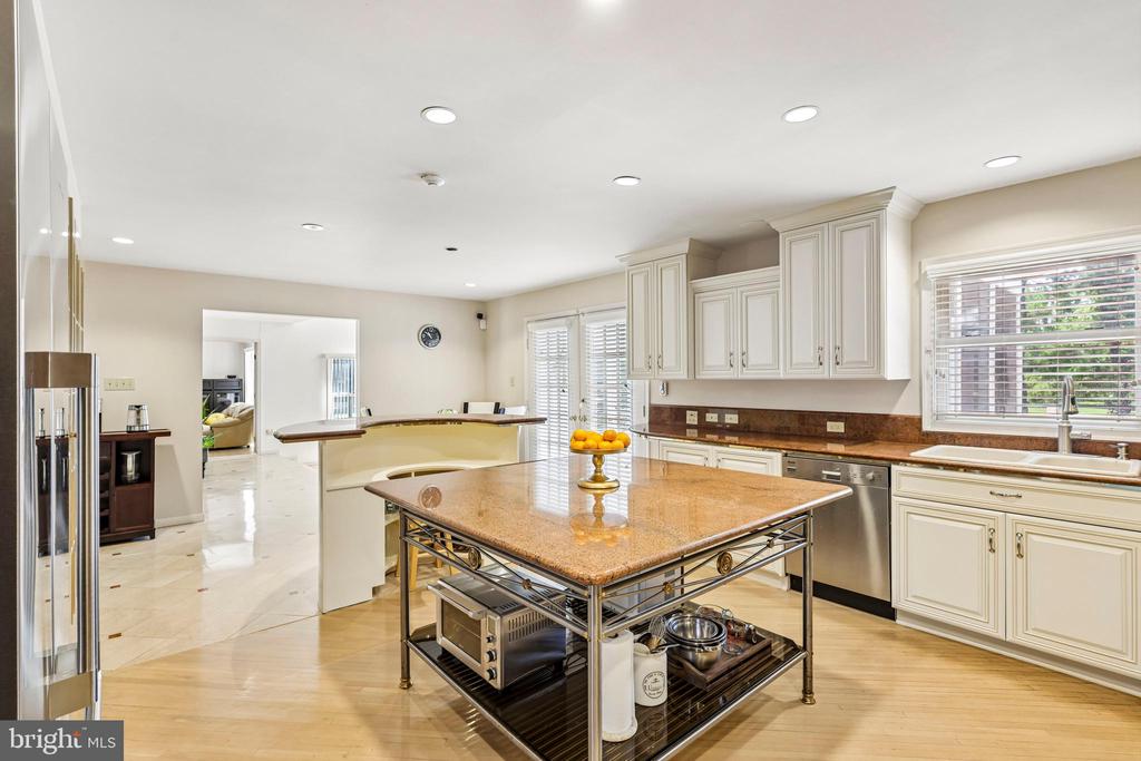 1 DORCHESTER COURT