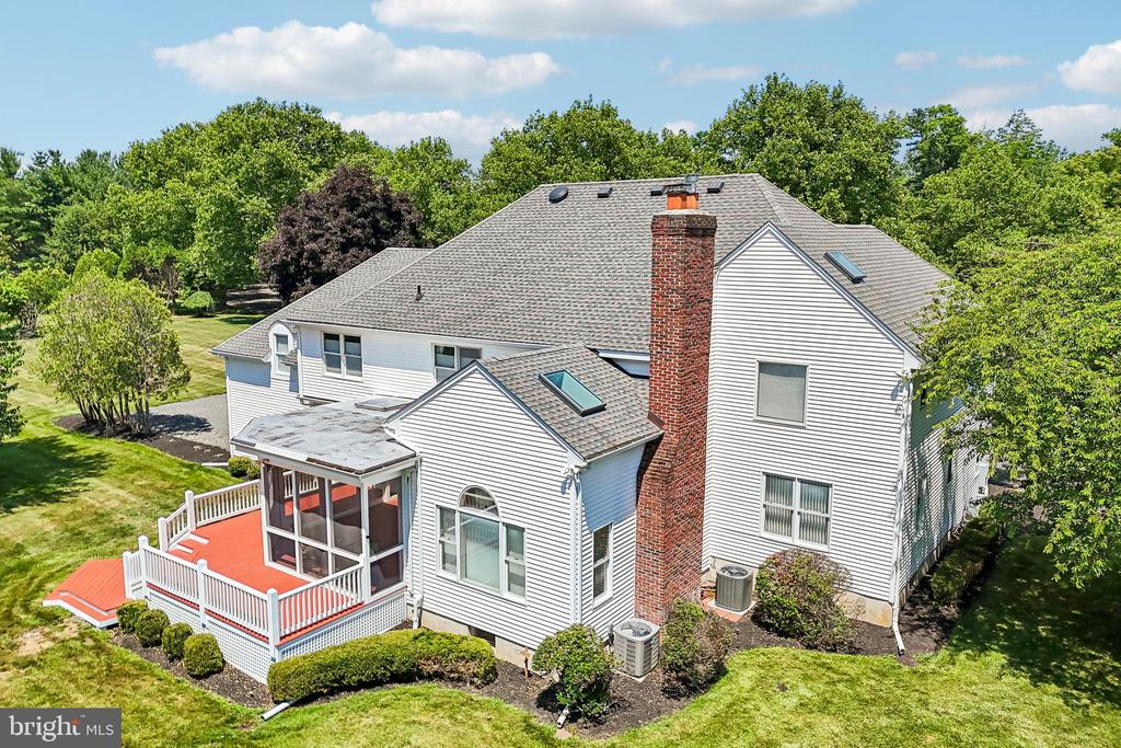 1 DORCHESTER COURT