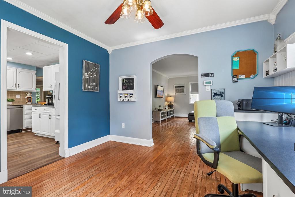 707 PRESIDENT AVENUE