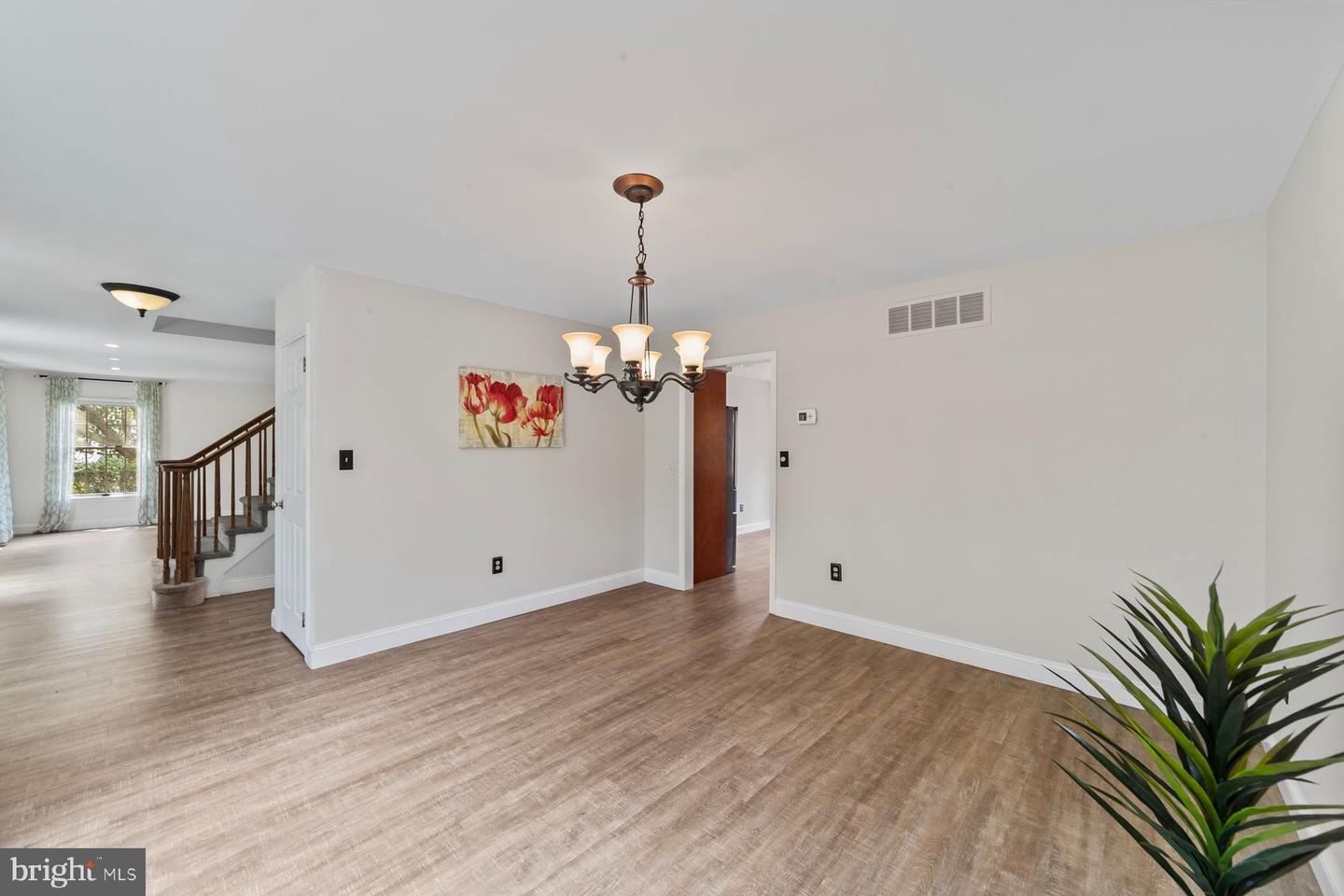 65 Wexford Dr