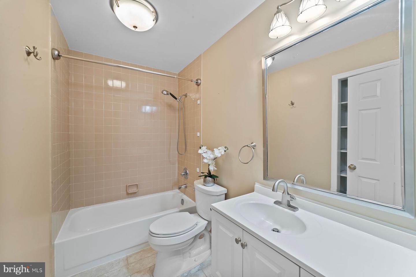 65 Wexford Dr