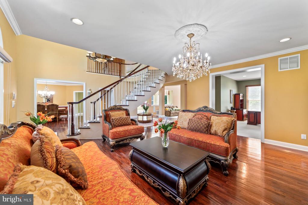 26 Woodland Dr