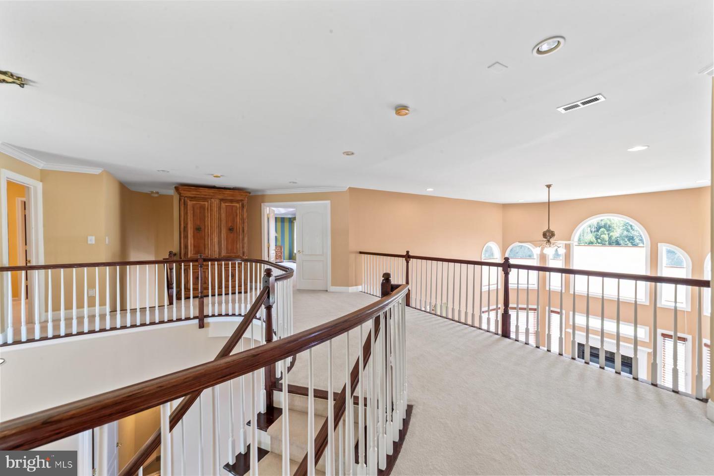 26 Woodland Dr