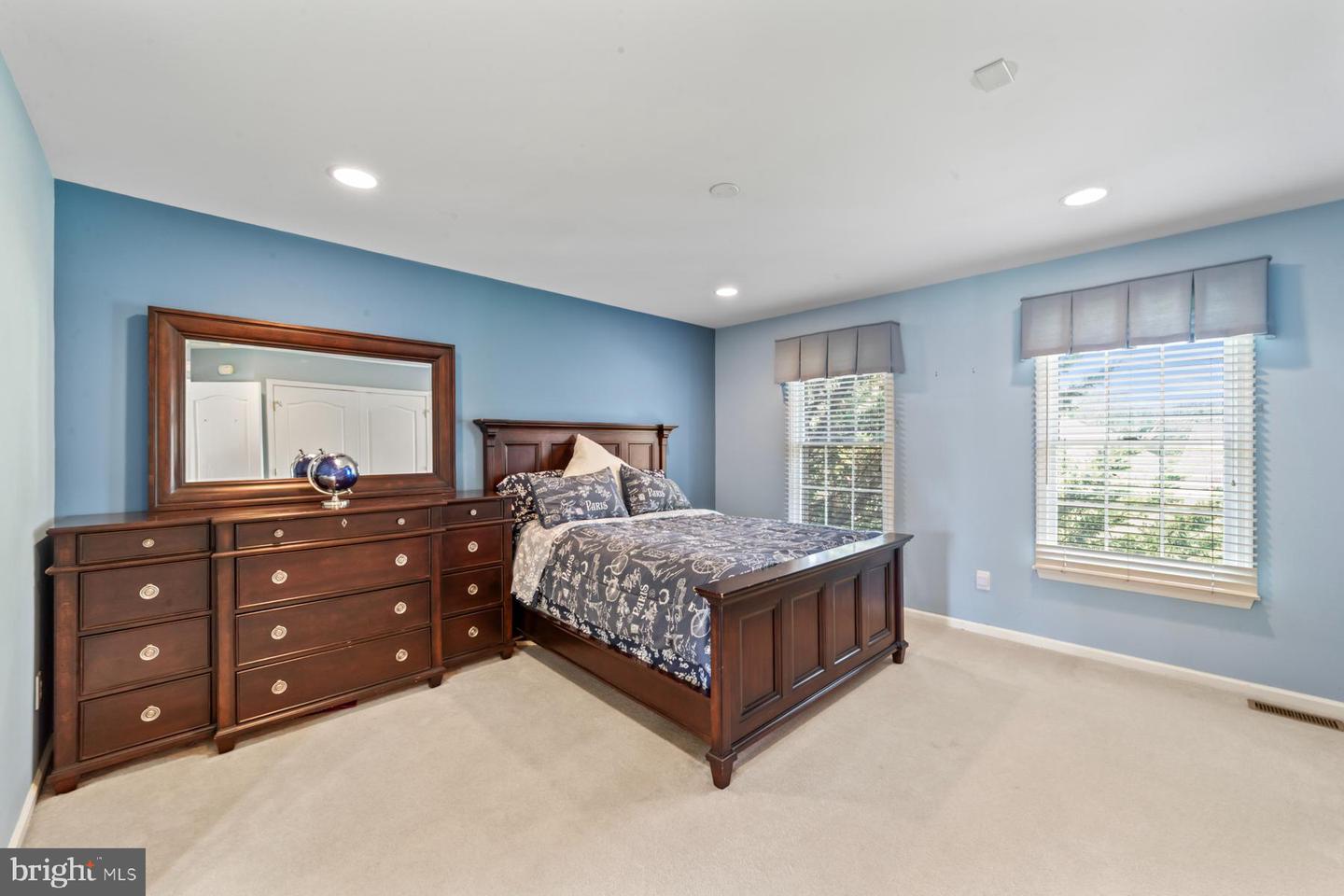 26 Woodland Dr
