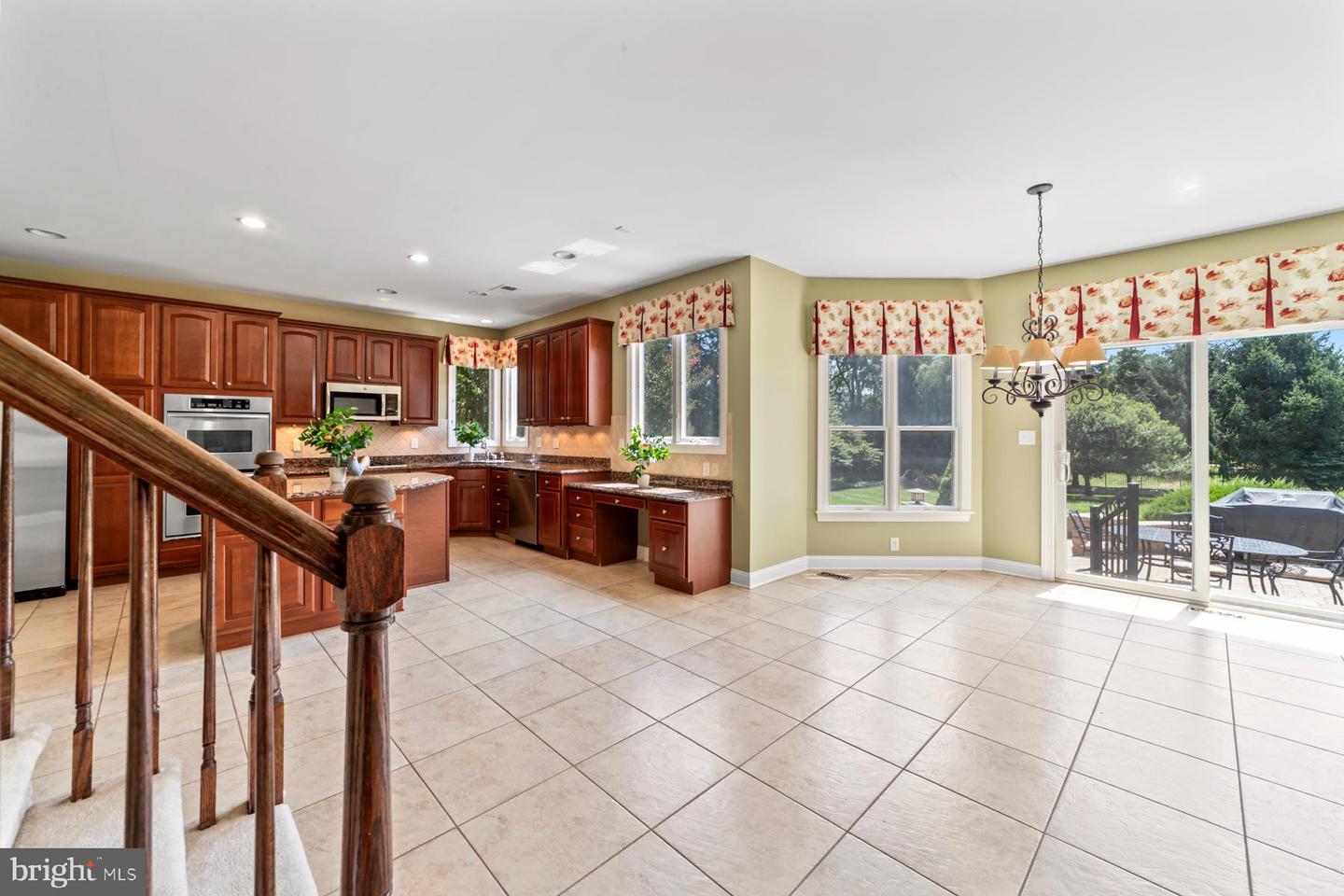 26 Woodland Dr