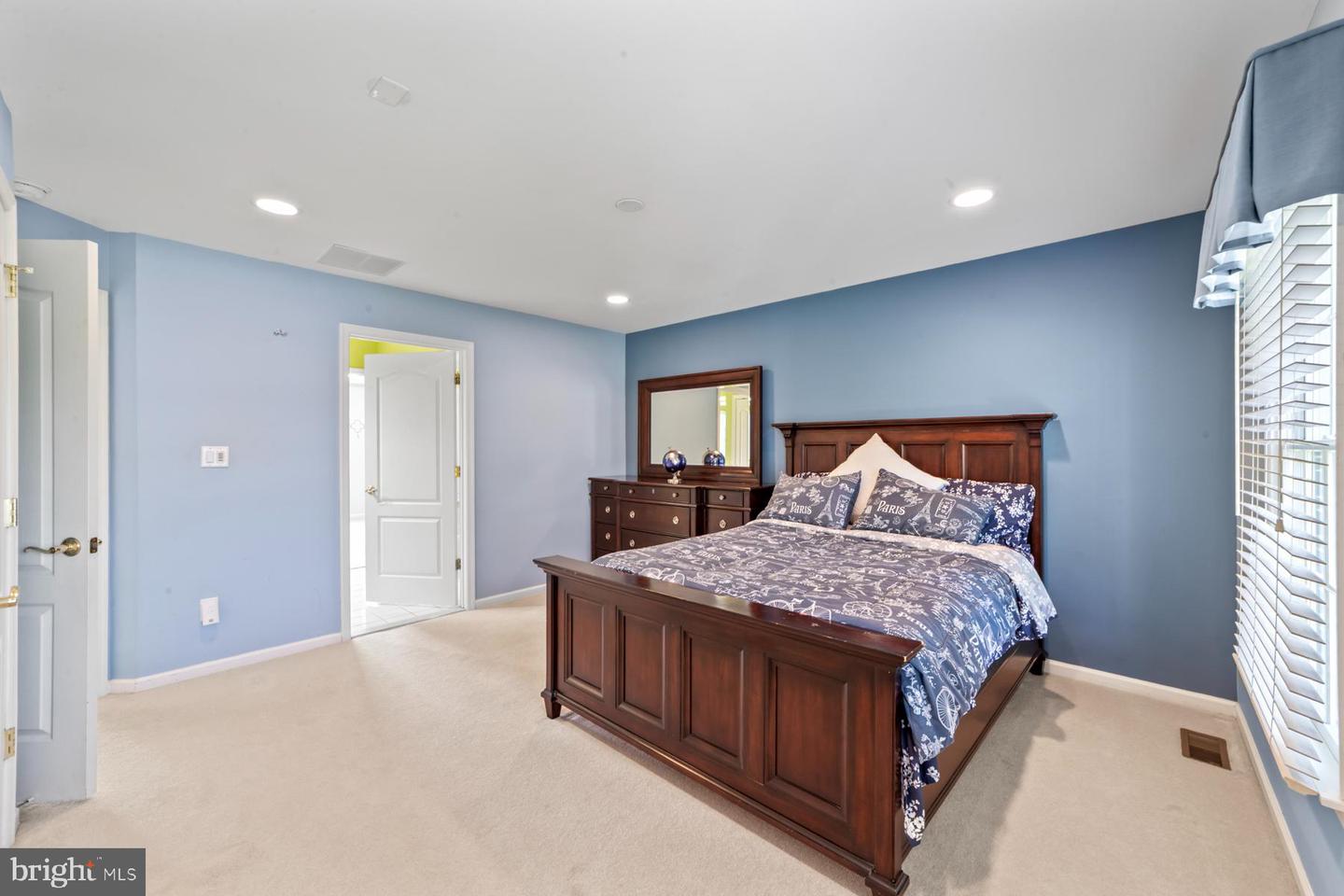 26 Woodland Dr
