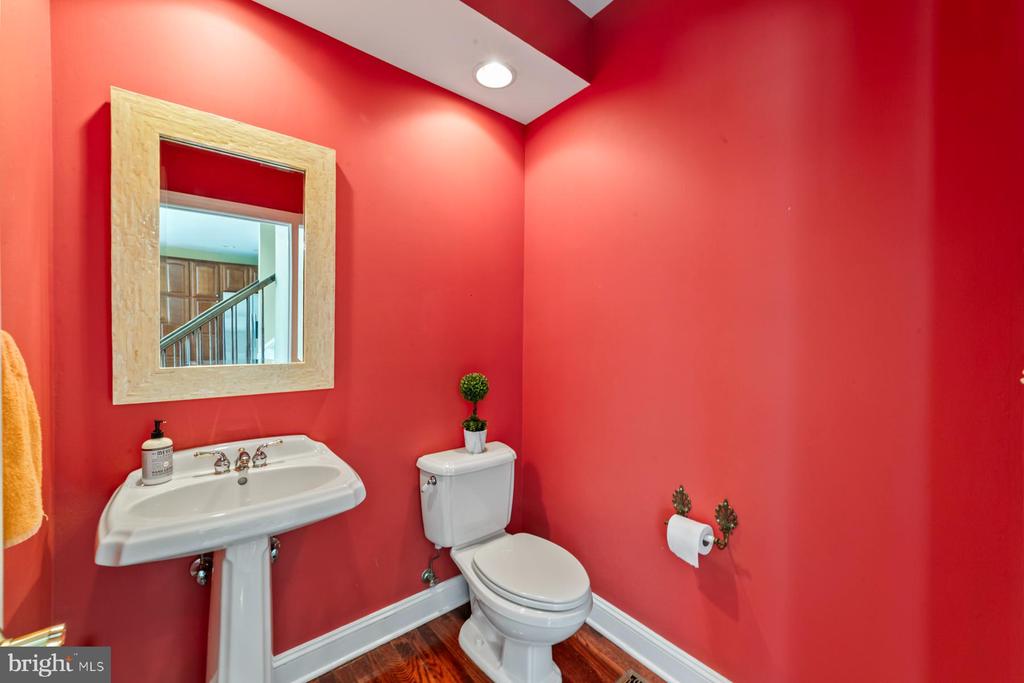 26 Woodland Dr