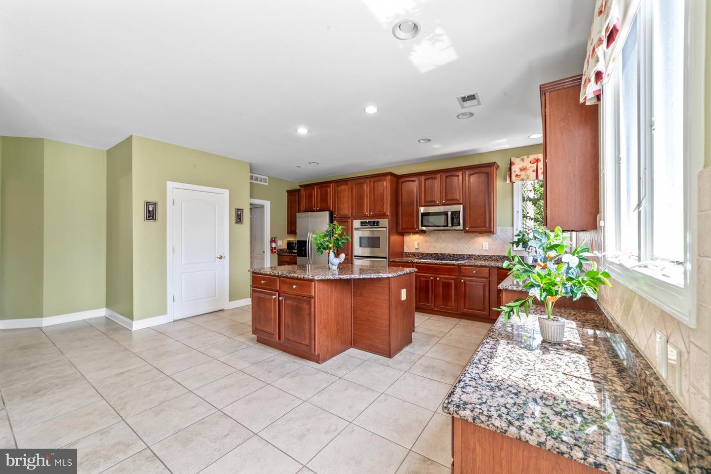 26 Woodland Dr