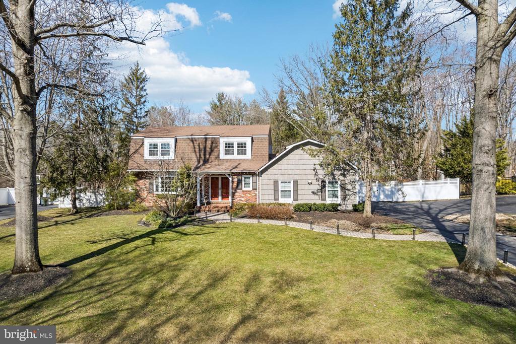 23 DOUGLASS DRIVE