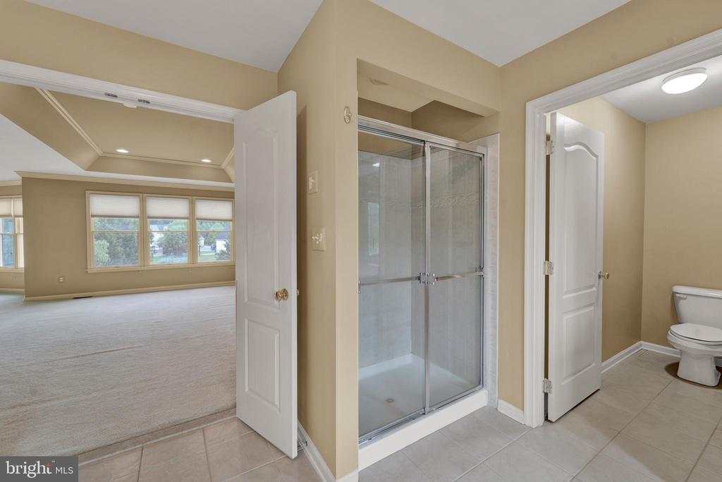 19 MEADOWLARK DRIVE