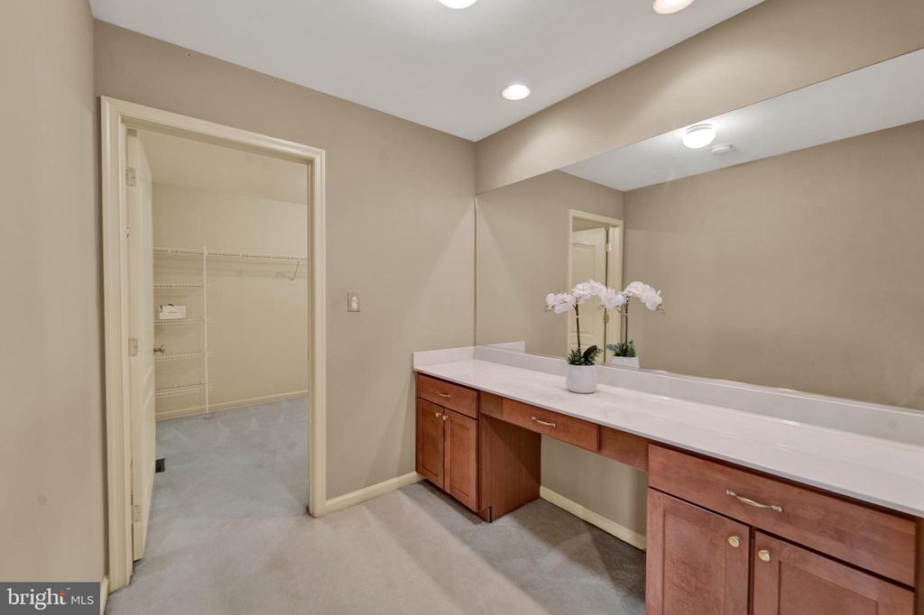 19 MEADOWLARK DRIVE