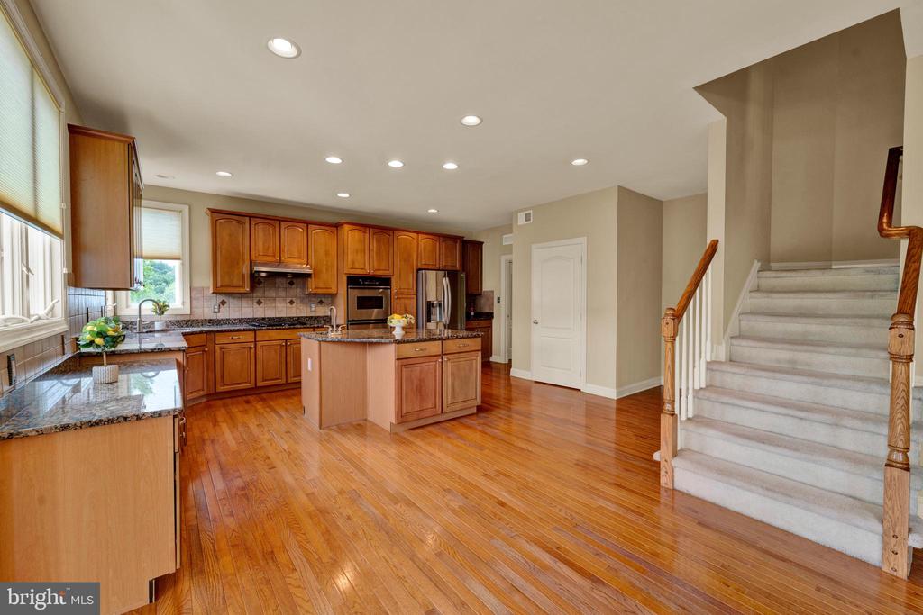 19 MEADOWLARK DRIVE