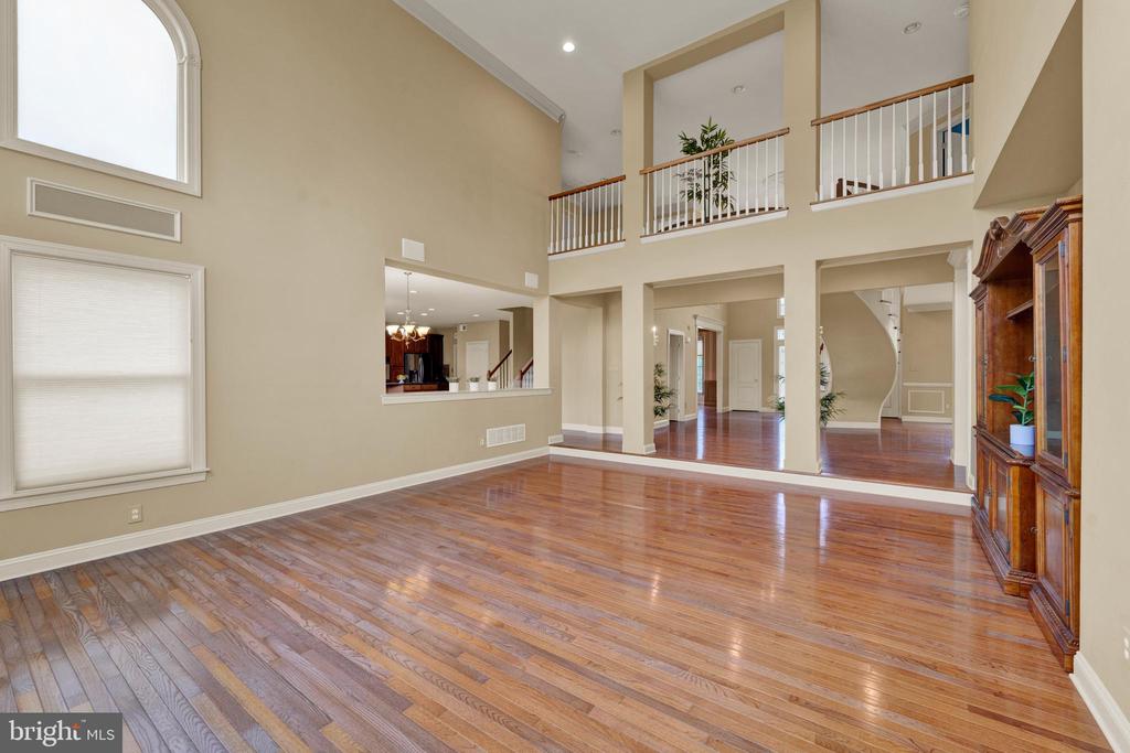 19 MEADOWLARK DRIVE