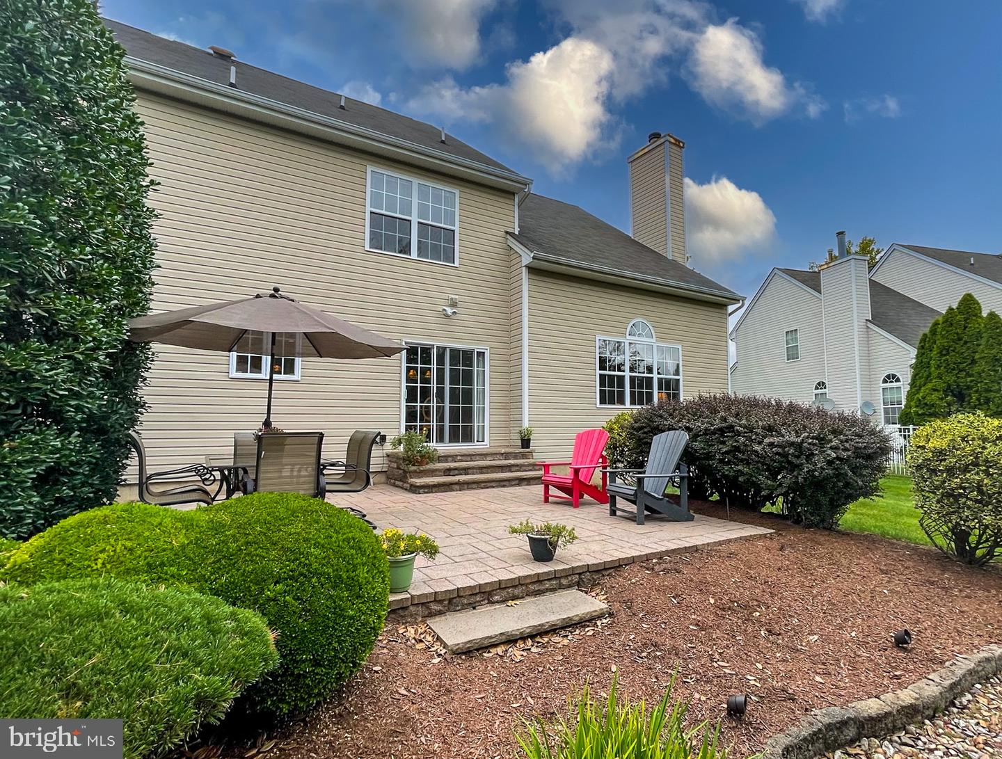 9 FIELDCREST DRIVE