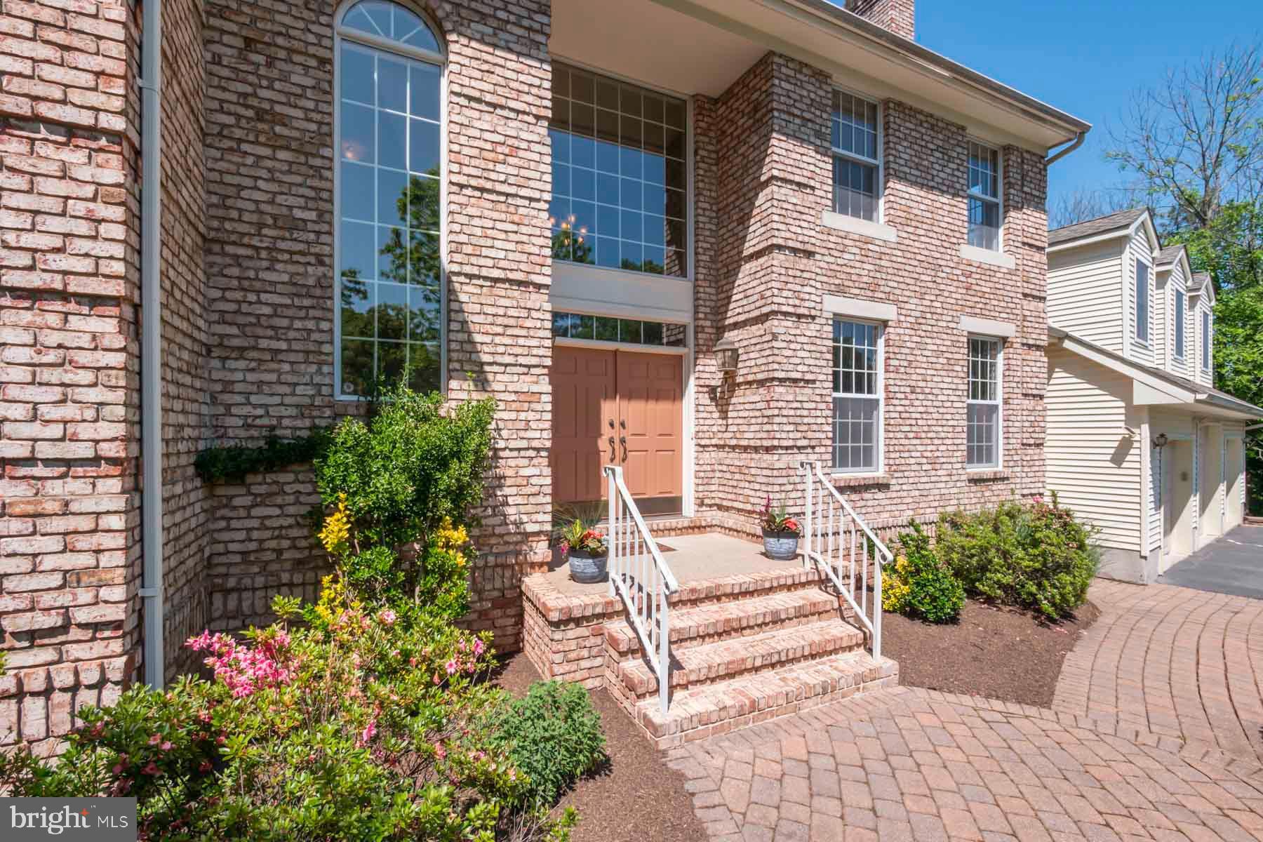 26 WELLINGTON COURT