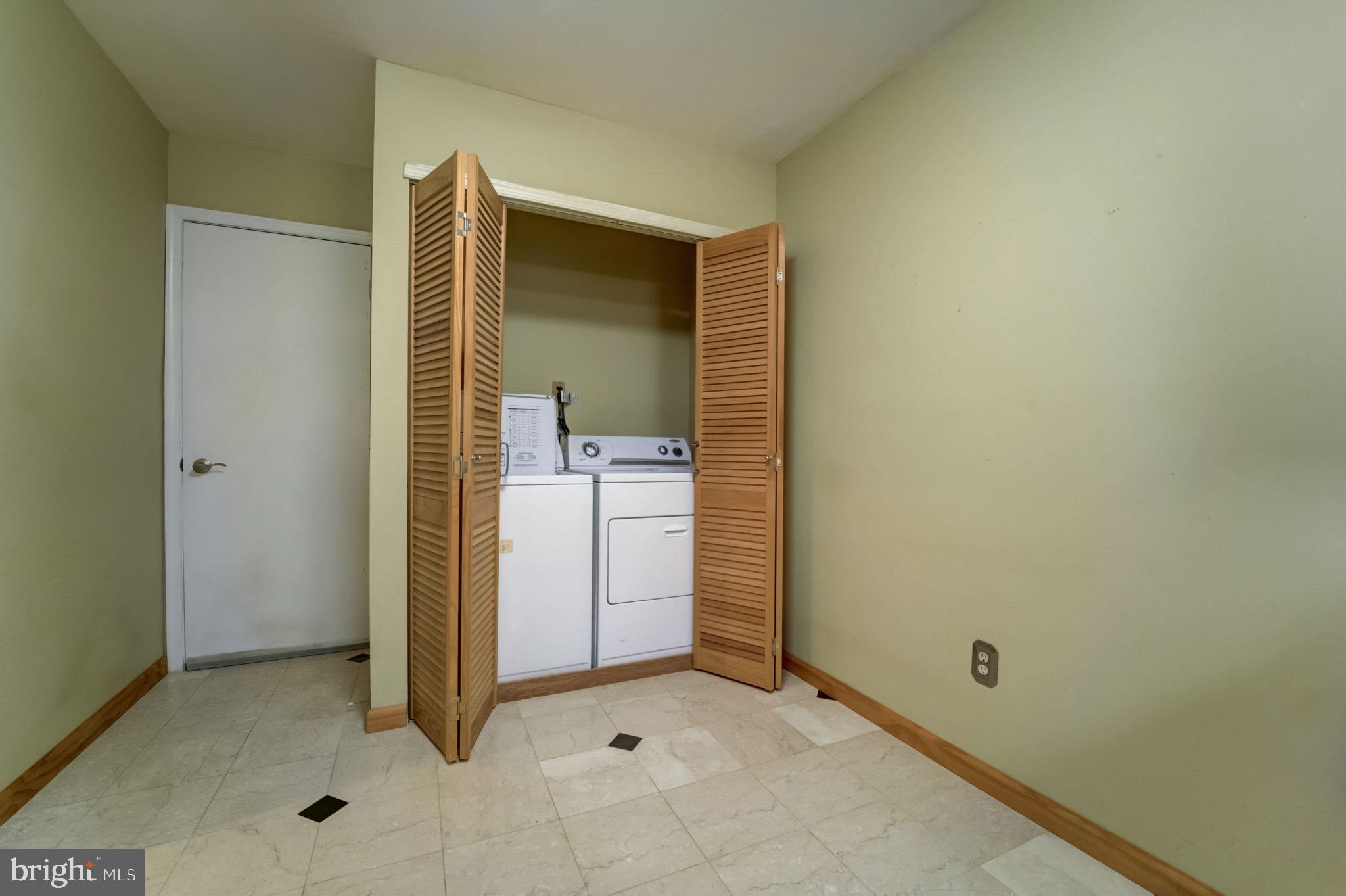 3-C Brookline Ct