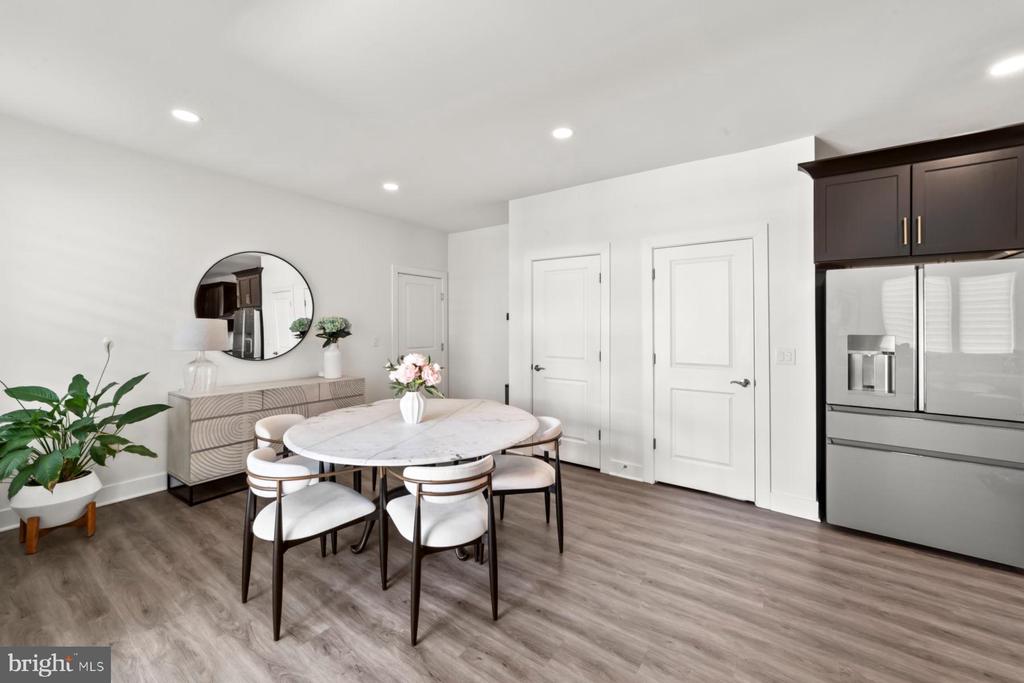 47 E Hartwick