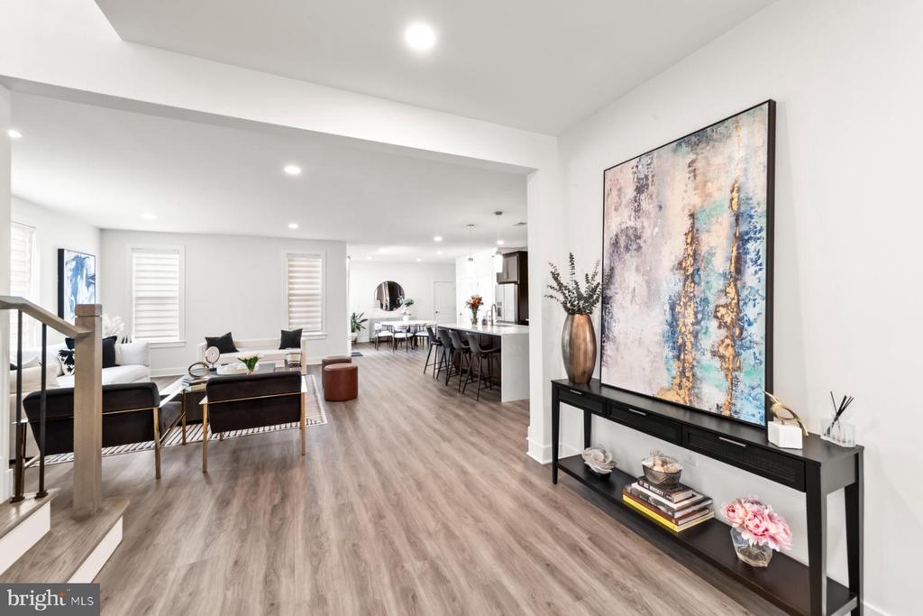 47 E Hartwick