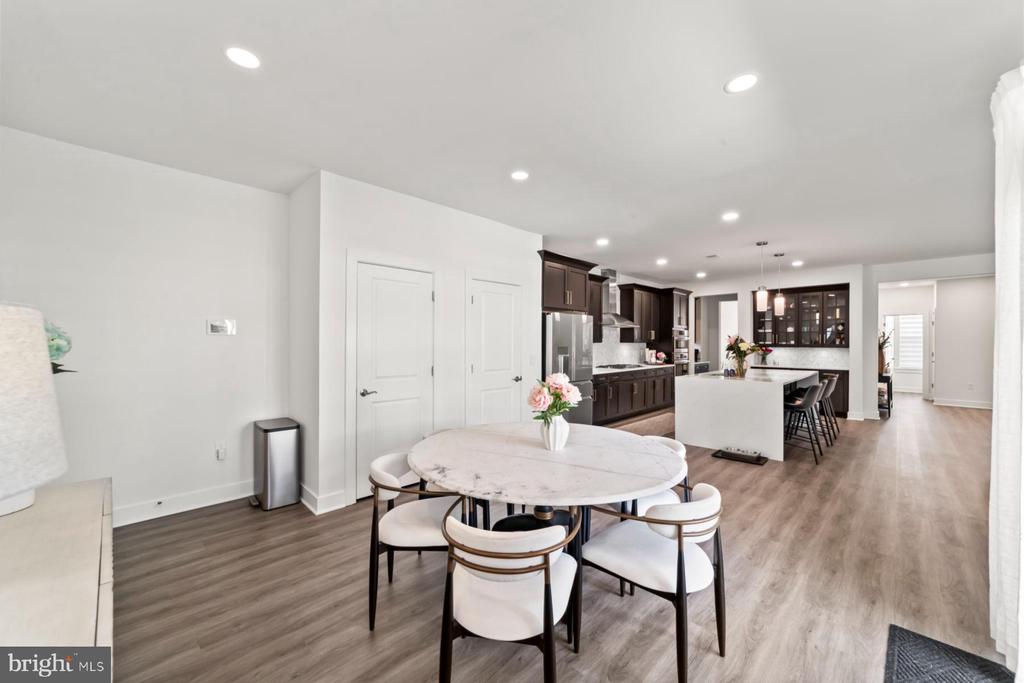 47 E Hartwick