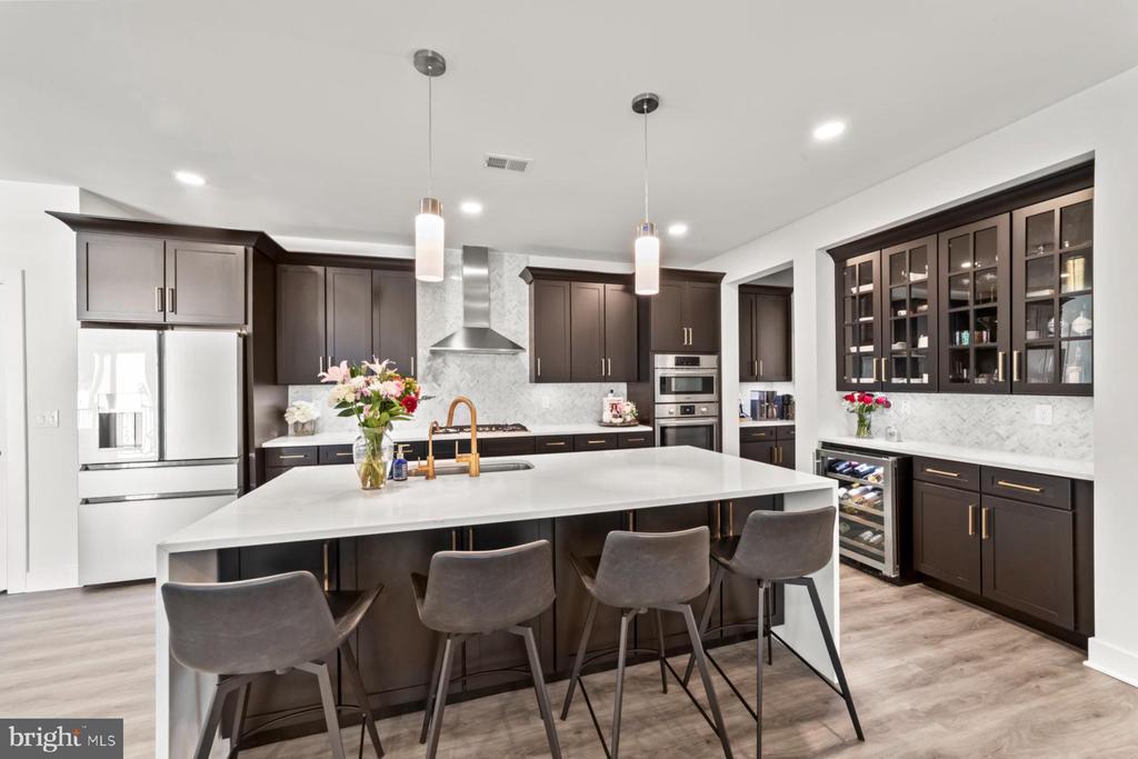 47 E Hartwick